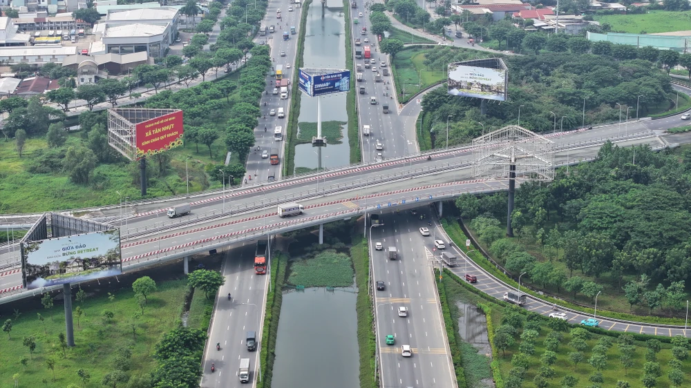 NGUYỄN VĂN LINH-5.JPG