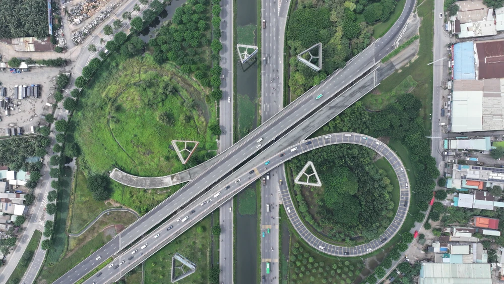 NGUYỄN VĂN LINH-6.JPG