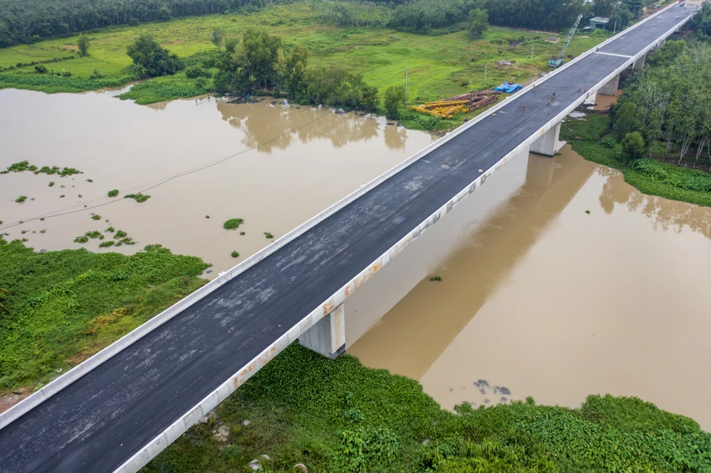 đường hồ chí minh-10.jpg