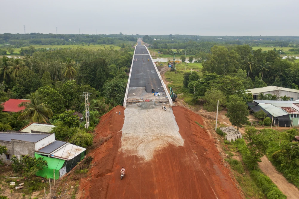 đường hồ chí minh-8.jpg