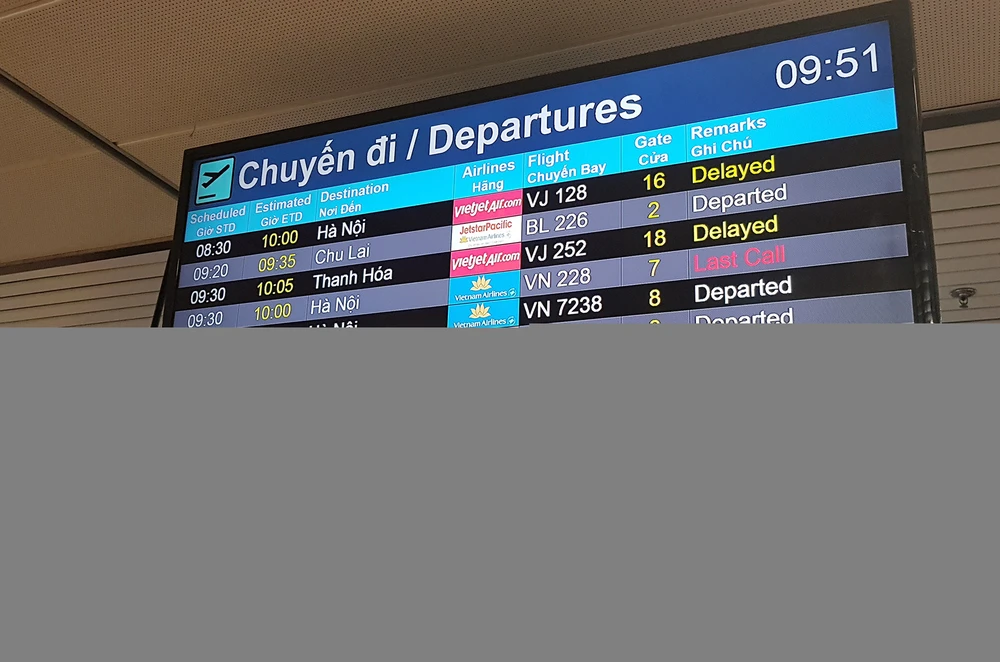 Canh dong duc o san bay Tan Son Nhat ngay cuoi nam hinh anh 16