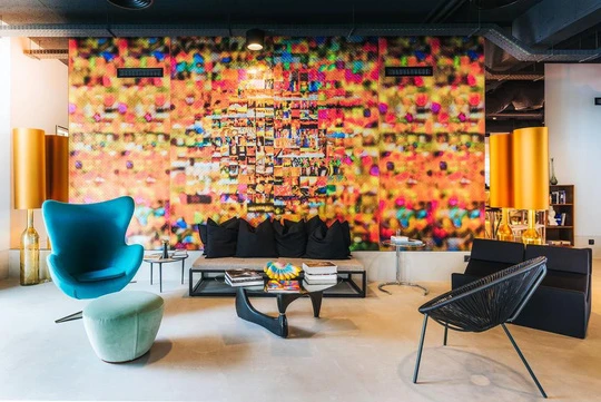 Chiêm ngưỡng khách sạn do Cristiano Ronaldo làm chủ - Ảnh 10.