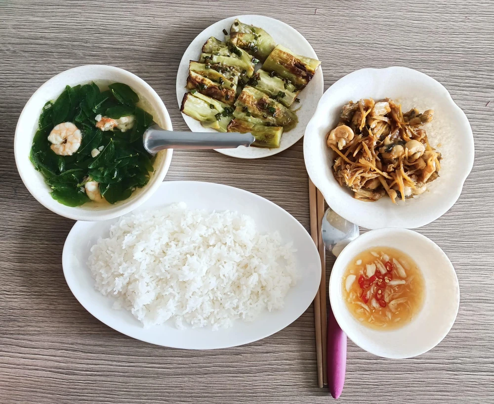 Việc kiểm soát khẩu phần ăn có thể giúp kiểm soát được cân nặng