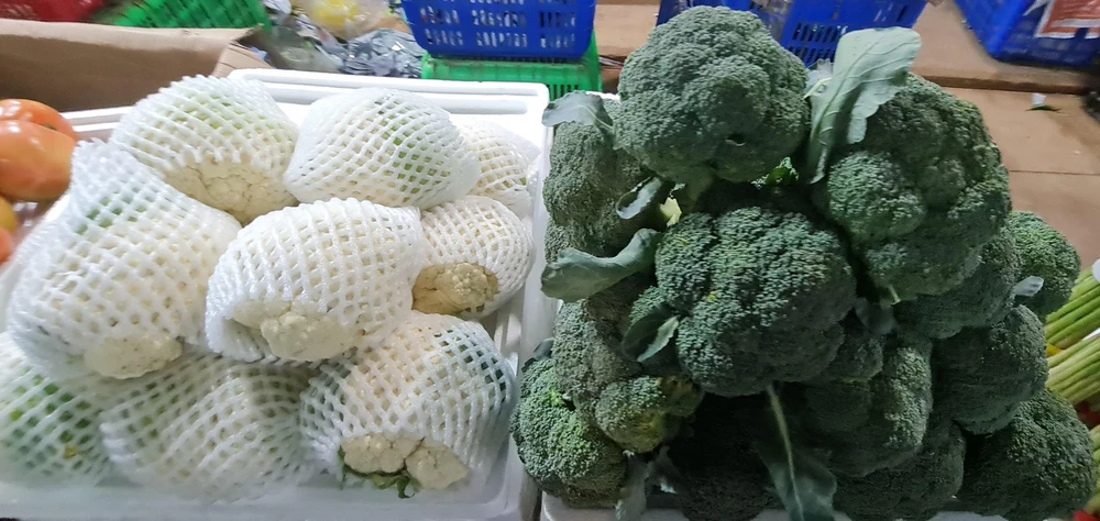 Tiêu thụ thực phẩm có chứa chất xơ hoà tan trong chế độ ăn uống có thể giúp giảm hấp thu cholesterol vào máu. Ảnh: NV