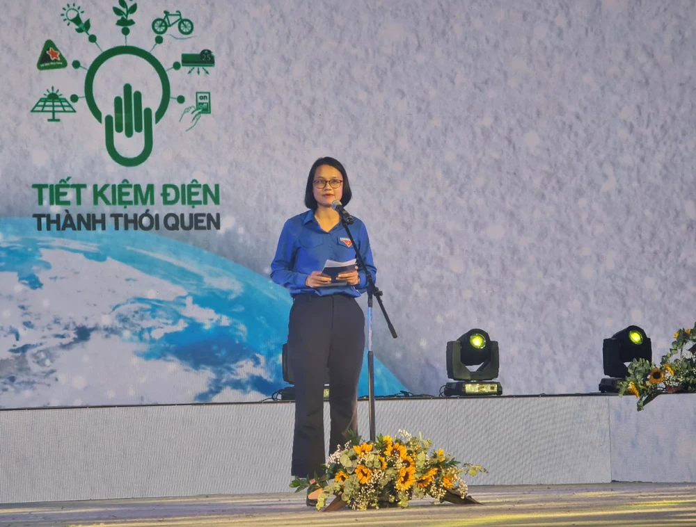 Bà Trần Thu Hà, Phó bí thư Thành đoàn TP.HCM phát biểu tại sự kiện