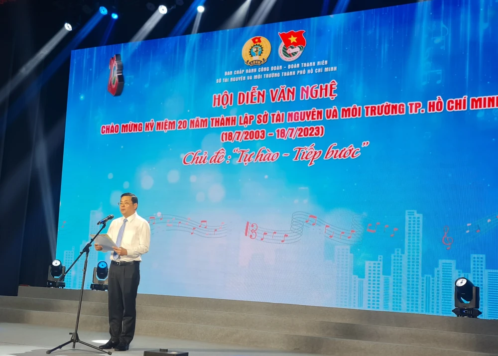 Ông Nguyễn Toàn Thắng, giám đốc Sở TN&MT phát biểu tại hội diễn văn nghệ Ông Nguyễn Toàn Thắng, giám đốc Sở TN&MT phát biểu tại hội diễn văn nghệ