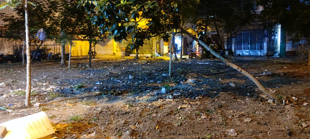 Trước khi được cải tạo, công viên thuộc khu phố 5, phường Tân Thới Nhất chứa nhiều rác thải