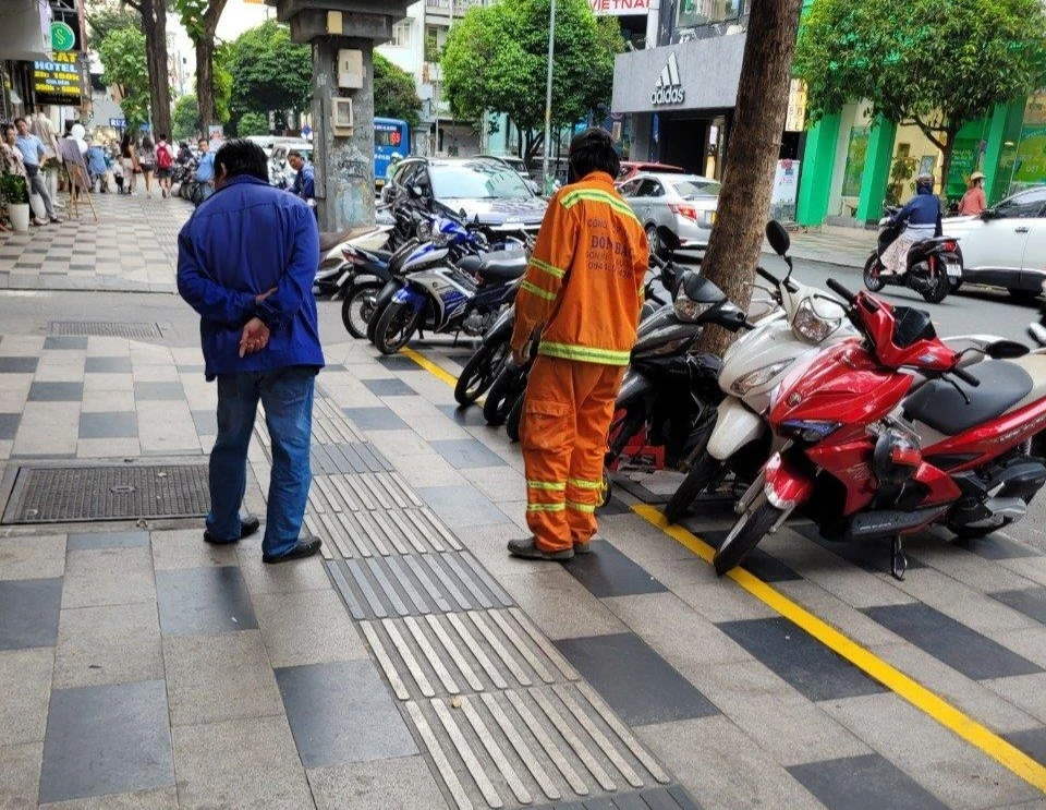 vach-ke-duong-quan 1-2.jpg