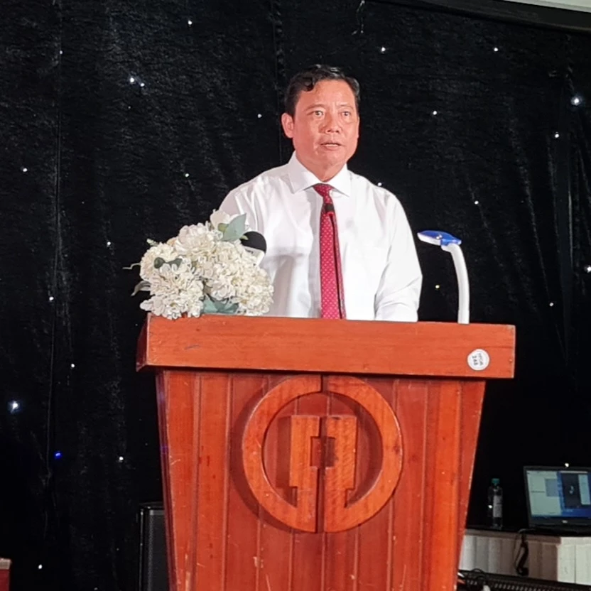 ong hoa oho chu tich tinh long an.jpg