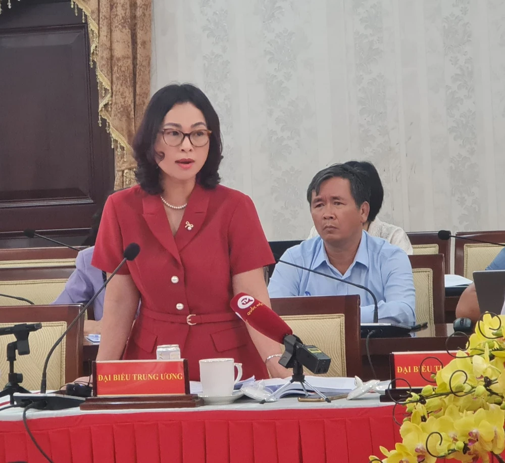 tống thị hạnh hoi thao dat dai.jpg