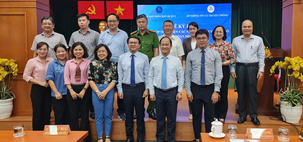 Quận 1 là đơn vị đầu tiên ký kết toàn diện về chuyển đổi số