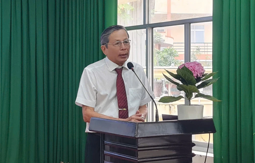 chăm sóc cây xanh ông hà.jpg