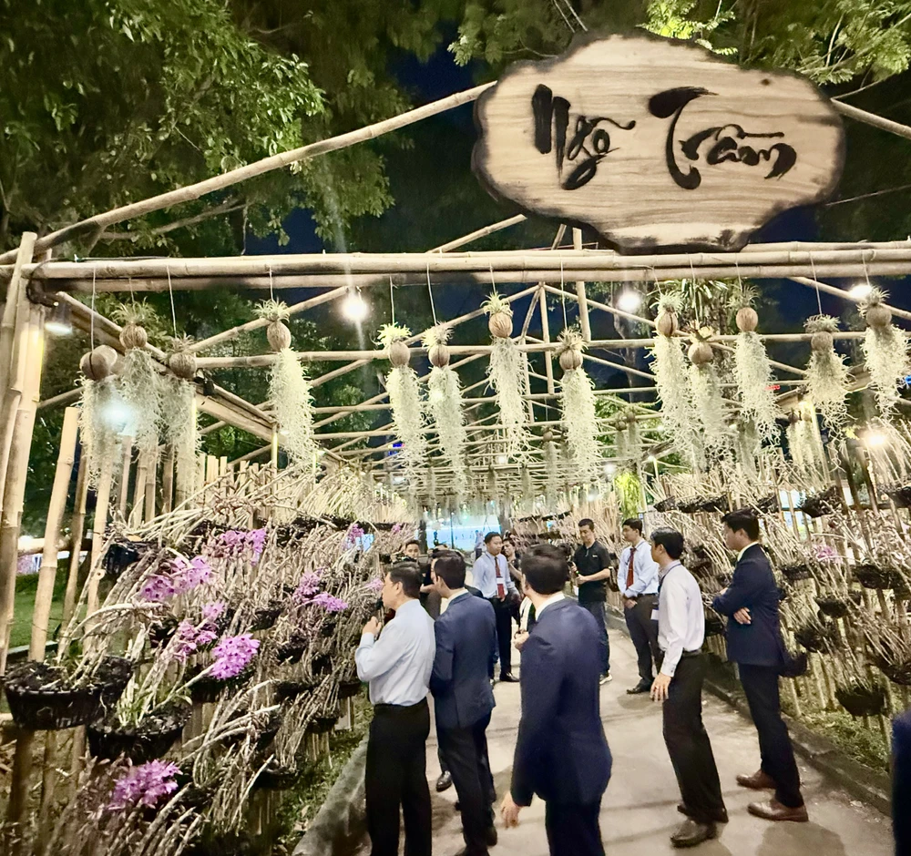 hội hoa xuân 2.jpg