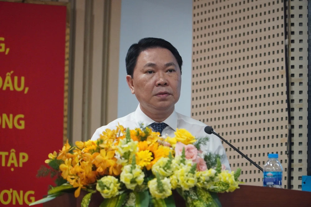 sở xây dựng ông trần hoàng quân.jpg