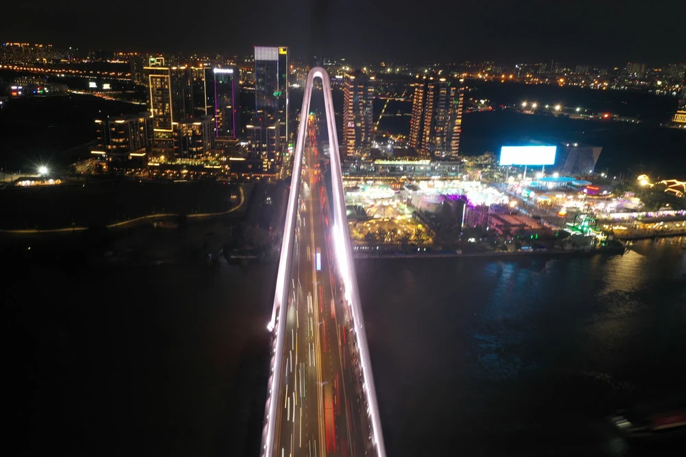 công trình tiêu biểu cầu ba son.jpg