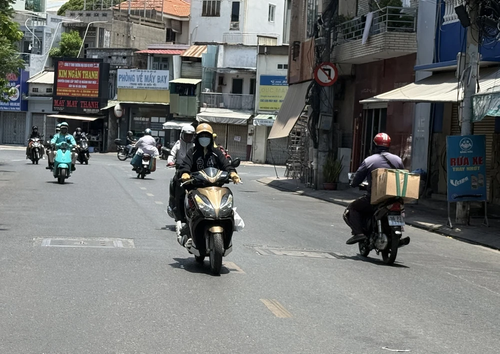 Hôm nay TP.HCM mưa giảm, khu vực Nam Bộ gia tăng nắng nóng