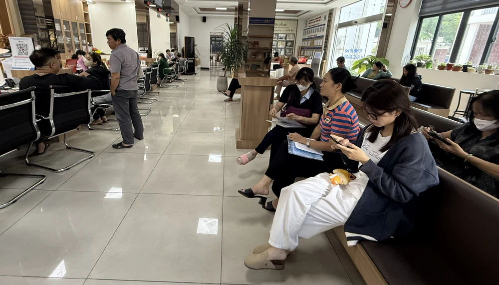 Sở TN&MT TP.HCM đề xuất hàng loạt vấn đề liên quan đất đai, cấp giấy chứng nhận sau khi sắp xếp lại các đơn vị