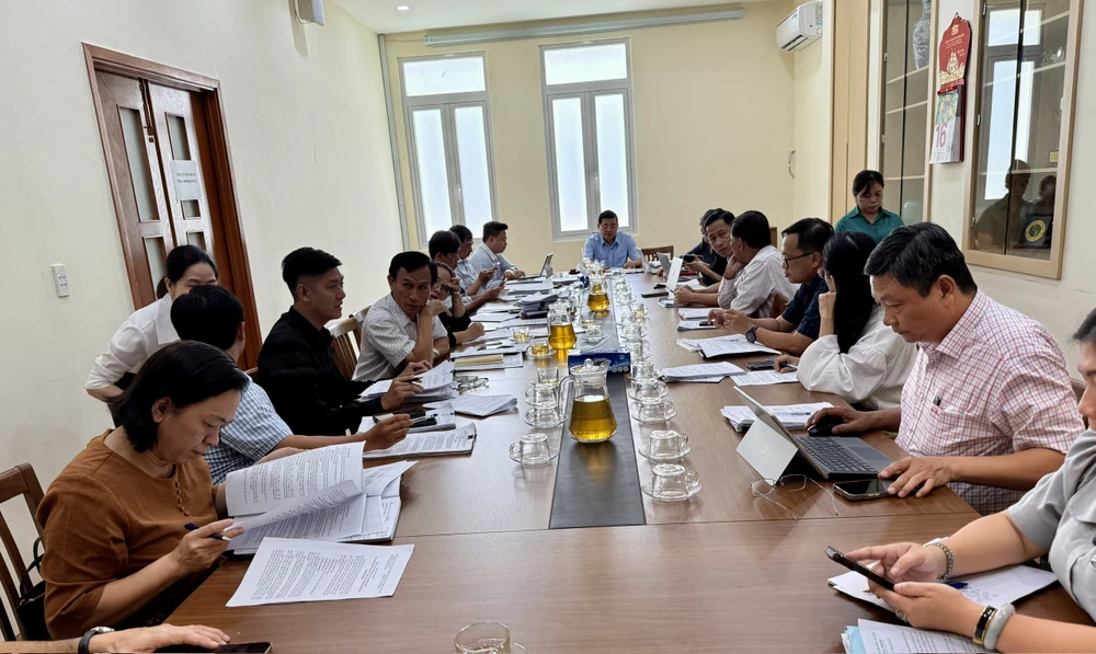 Sở NN&MT TP.HCM nói gì về phản ánh 'lạm quyền' khi làm thủ tục cấp sổ hồng?