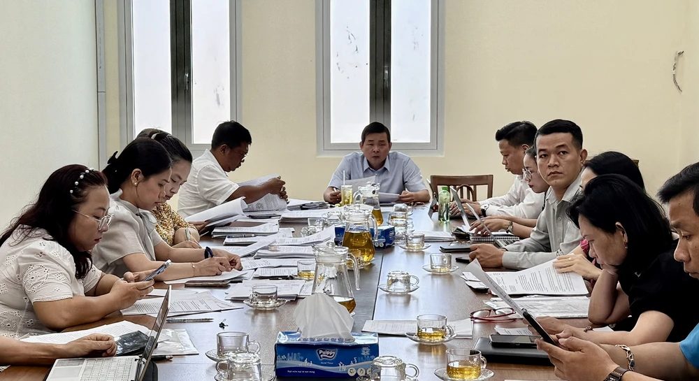 TP.HCM tiếp tục họp để gỡ vướng để cấp sổ hồng cho 6 dự án