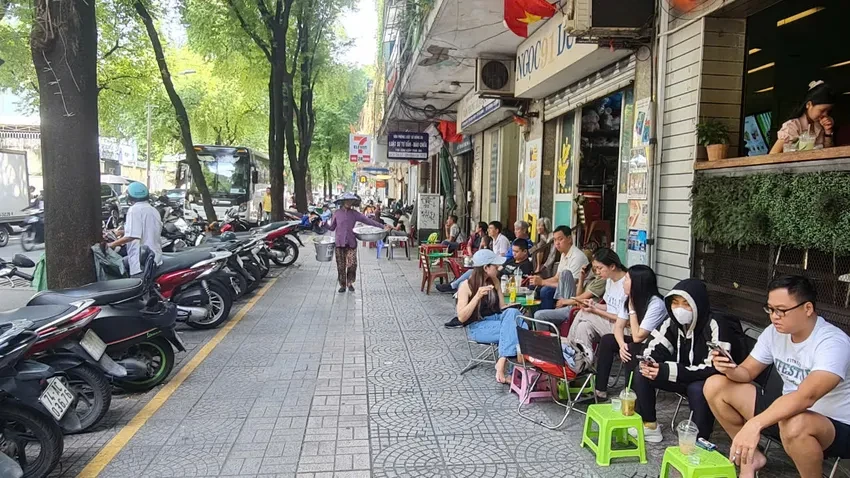 Sở Xây dựng TP.HCM đề xuất thực hiện đề án quản lý, khai thác sử dụng vỉa hè