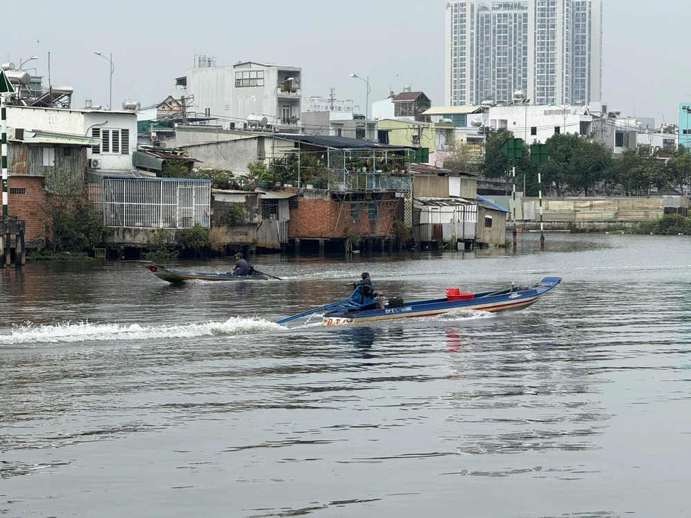 Nhiều dự án trọng điểm ở TP.HCM vướng bồi thường do mua bán bằng giấy tay