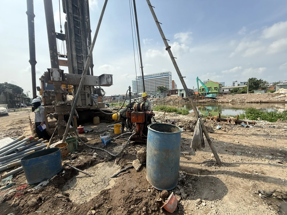 đại học văn lang rạch xuyên tâm 1.jpg