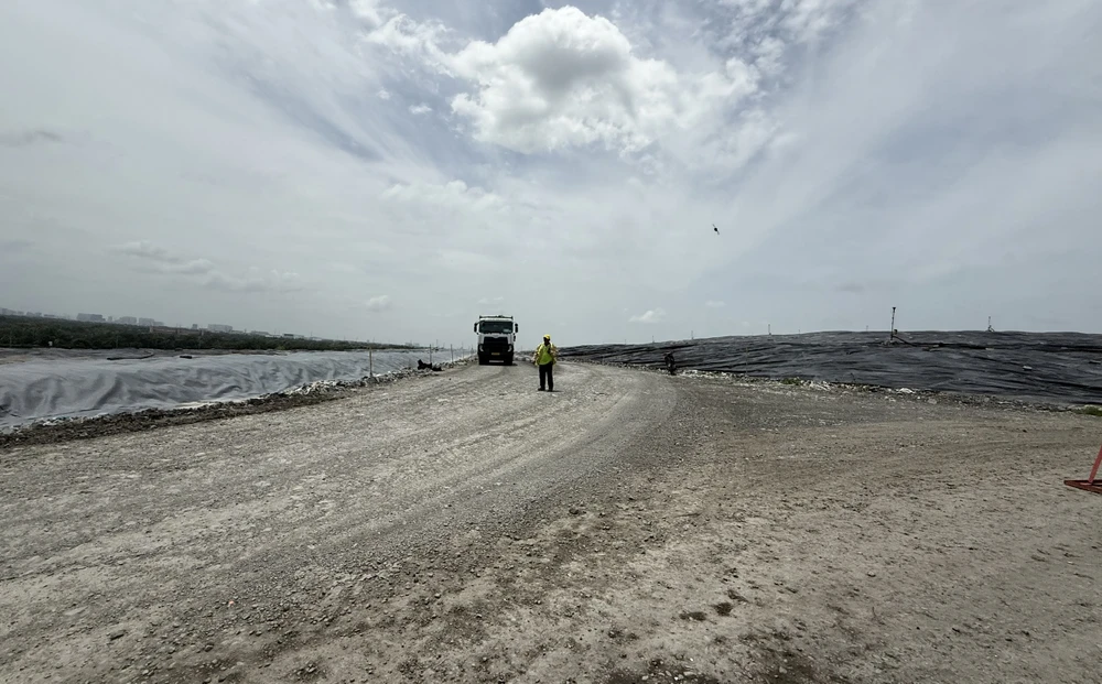 Từ 1-10, bãi rác Đa Phước chỉ nhận rác sinh hoạt vào buổi tối