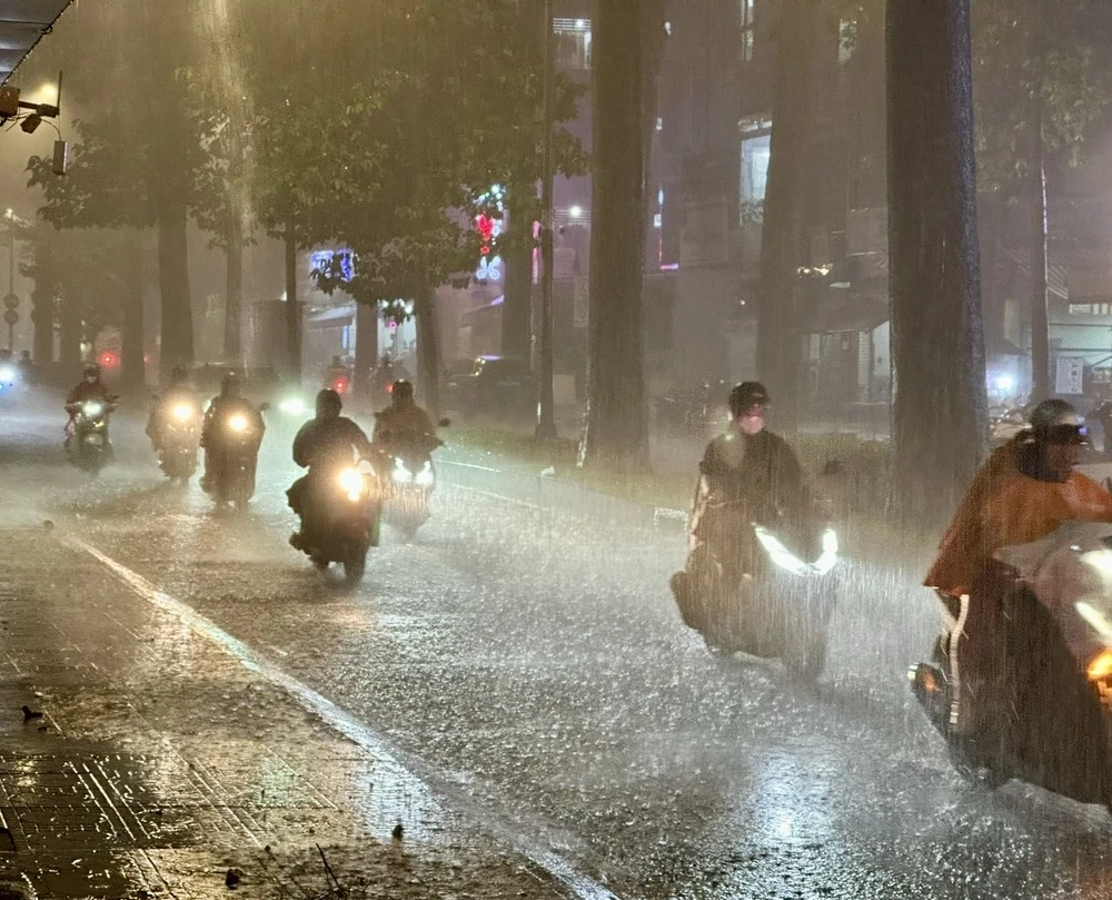 TP.HCM và các tỉnh Nam Bộ hôm nay có tiếp tục mưa lớn?