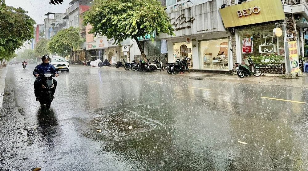 Bão số 6 ảnh hưởng đến thời tiết TP.HCM và các tỉnh Nam Bộ dịp 2-9 ra sao?