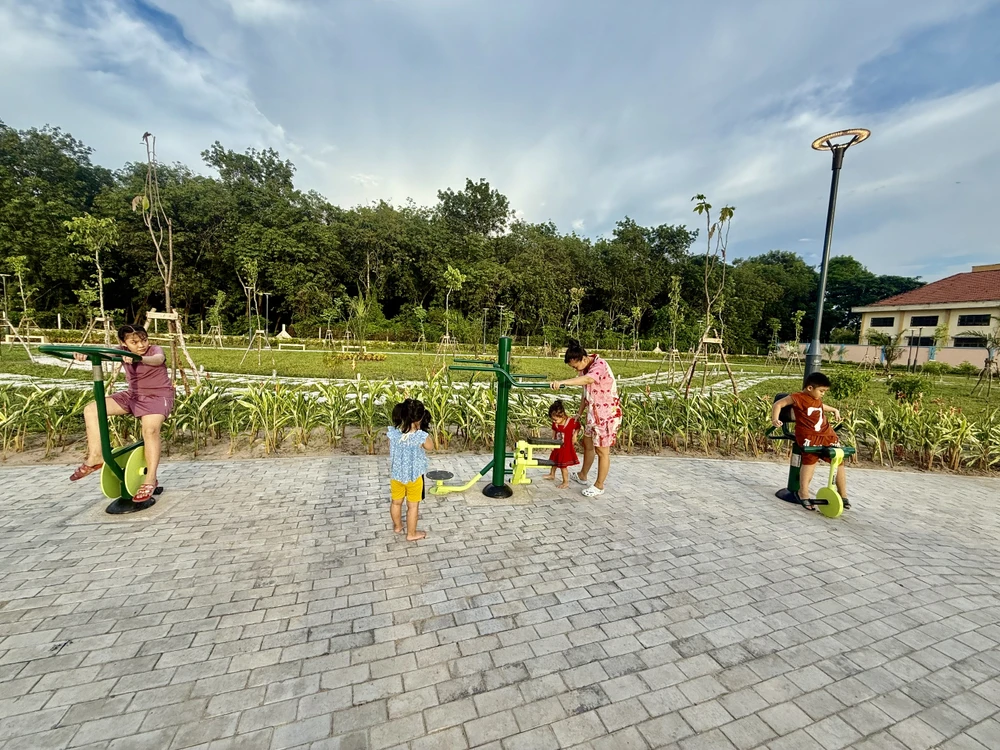 công viên tân thạnh tây 4.jpg