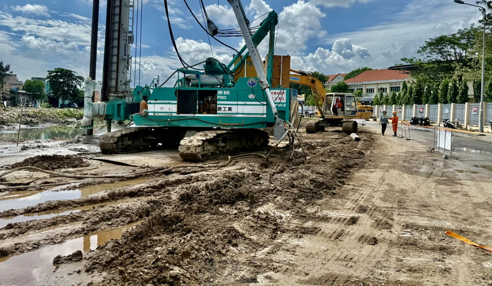 Các dự án có đất thu hồi qua hai xã thì ai xác định giá đất để bồi thường?