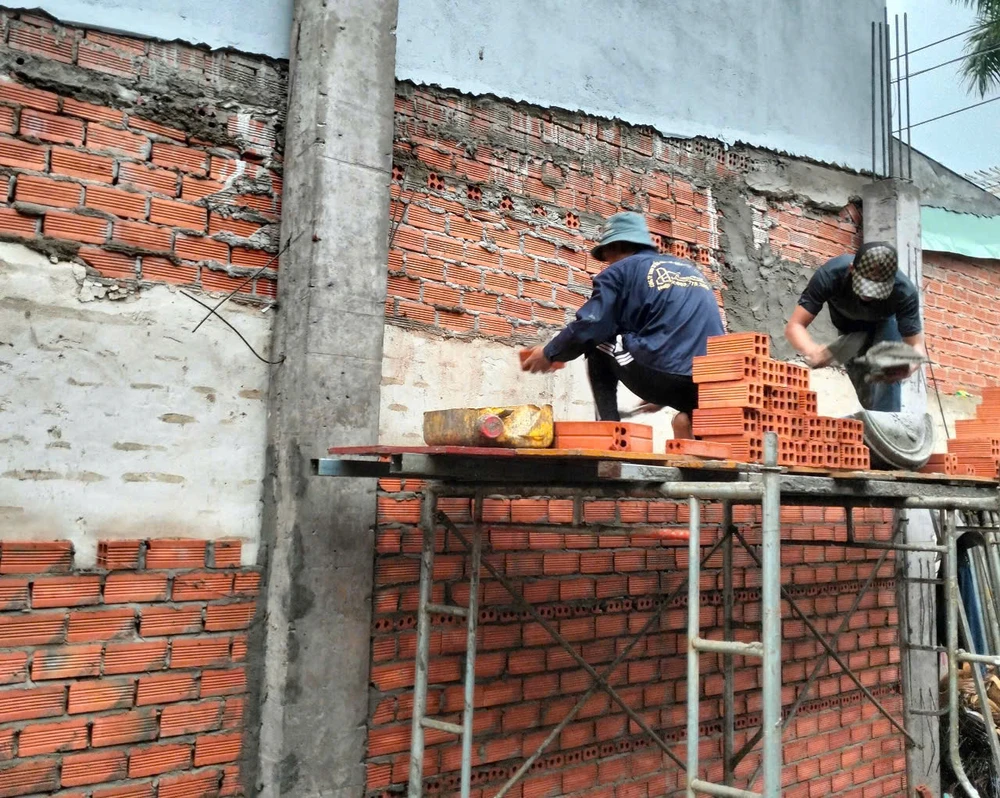 TP.HCM nghiên cứu miễn giấy phép xây dựng nhà ở riêng lẻ