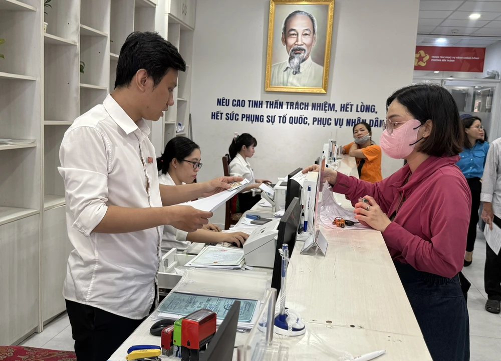 phường bến thành ứng dụng công nghệ số 2.jpg