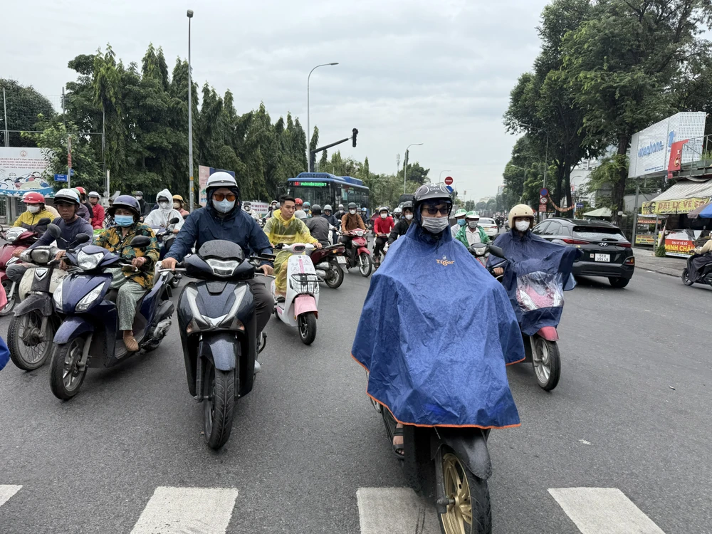 triều cường và mưa ở TP.HCM thời tiết.jpg