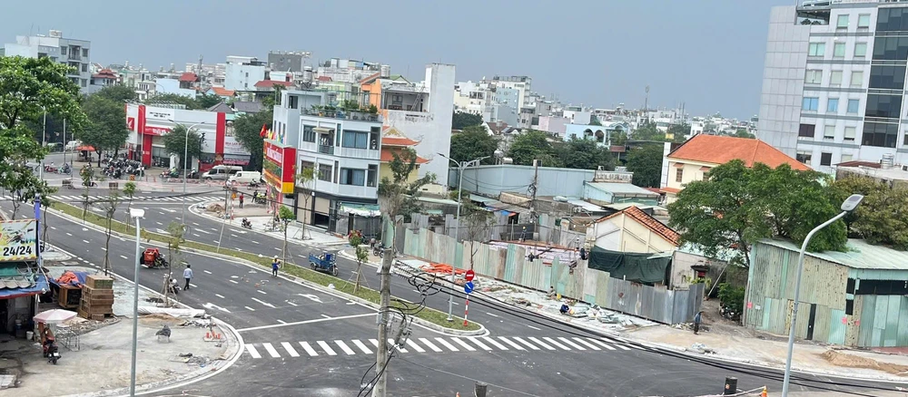 đường tây thạnh- lê trọng tấn 2.jpg