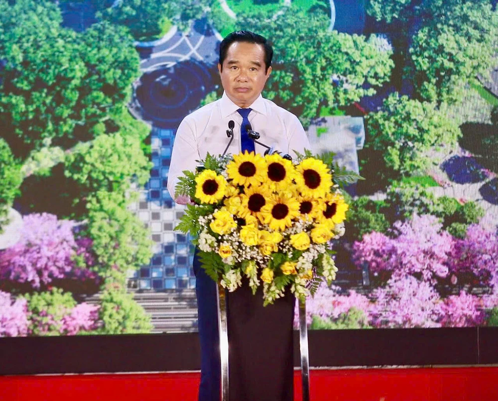 công viên Lý thái tổ ông Được.jpg