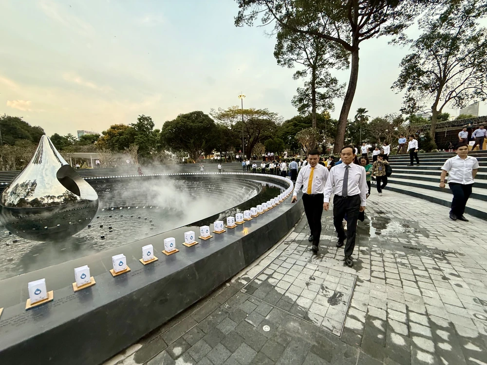 lý thái tổ 8.jpg