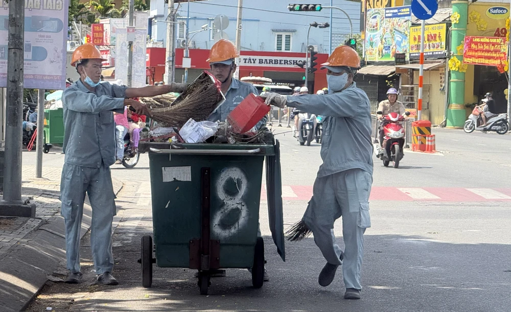 rác sinh hoạt.jpg