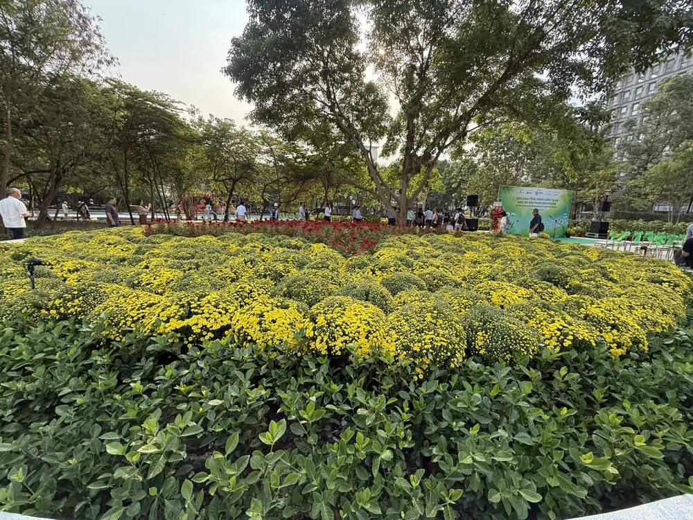 công viên phan đình phùng 2.jpg