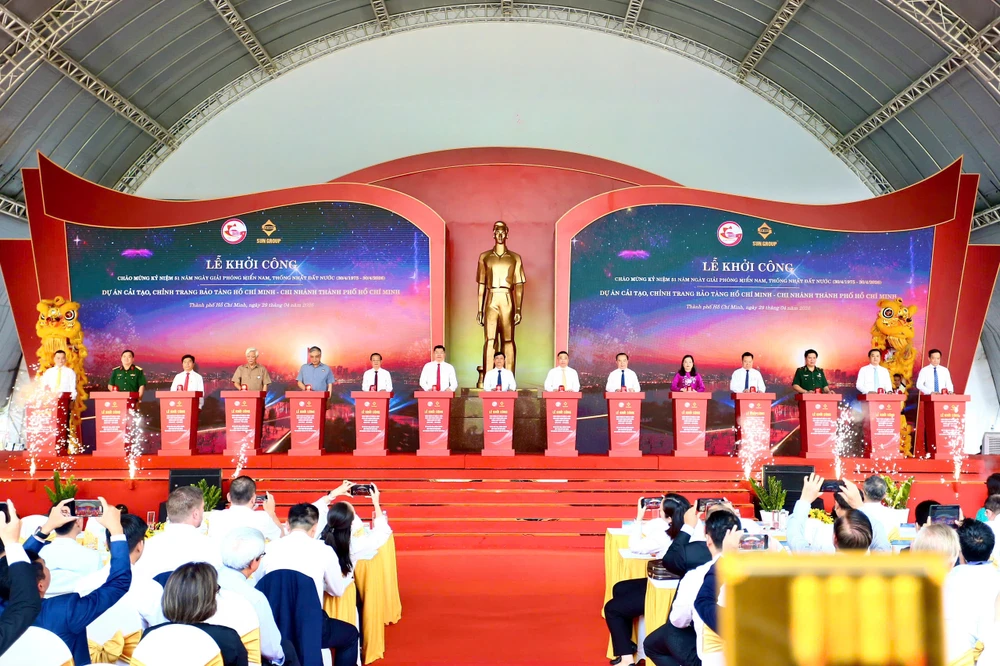 khởi công bảo thàng hồ chính minh 1.jpg