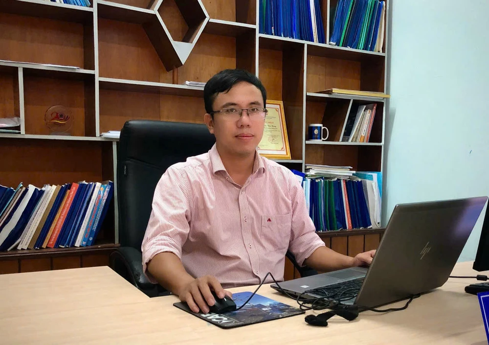 ông trần văn hưng đài nam bộ.jpg