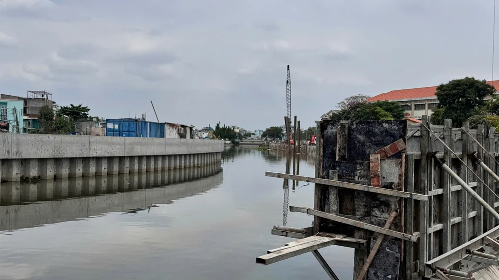 dự án cải tạo rạch xuyên tâm 3.jpg
