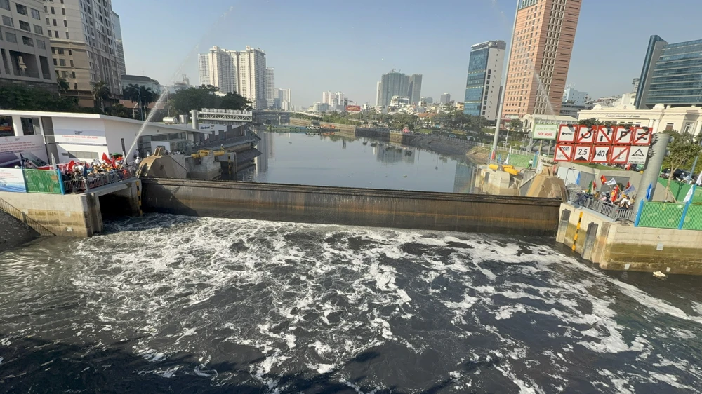 dự án ngăn triều chống ngập.jpg