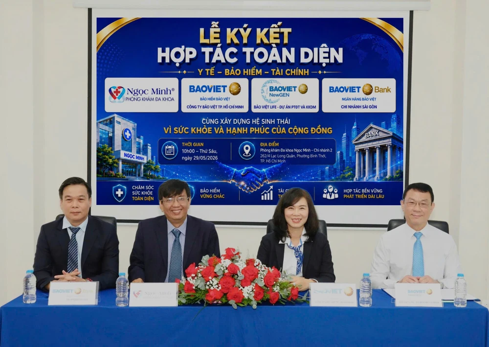 ký kết phòng khám ngọc minh 1.jpg