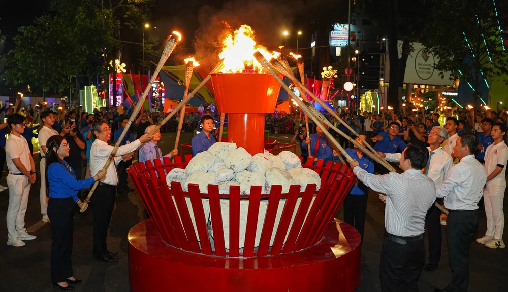 lễ hội thanh niên