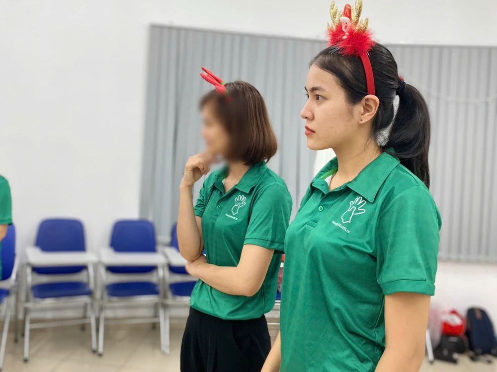 Vụ tai nạn liên hoàn ở Thủ Đức: Thanh xuân dang dở của nữ phiên dịch ngôn ngữ ký hiệu