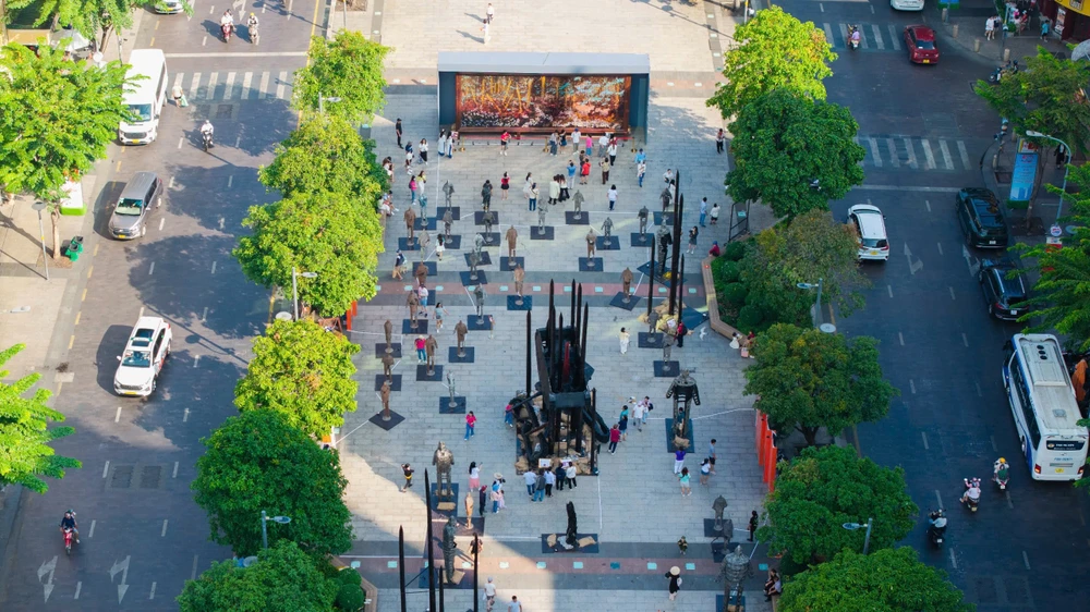 Hiện đại hóa khí phách Bạch Đằng qua triển lãm nghệ thuật 30-4