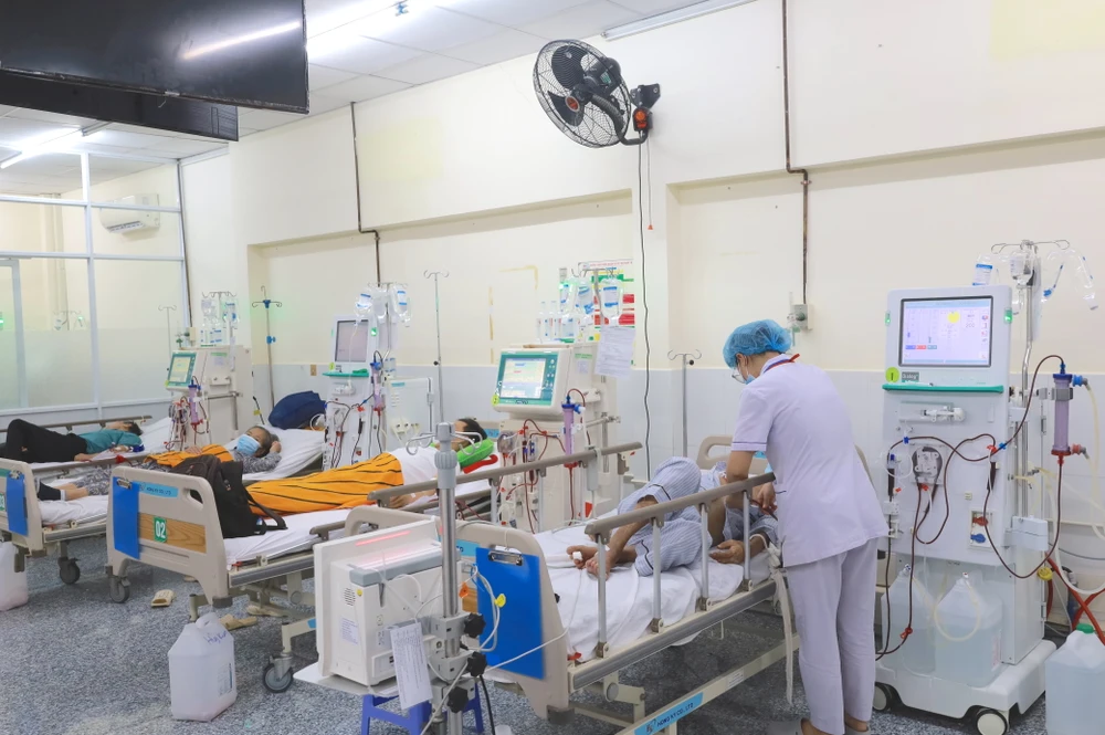 Tăng huyết áp đang đẩy nhiều người vào vòng xoáy suy thận