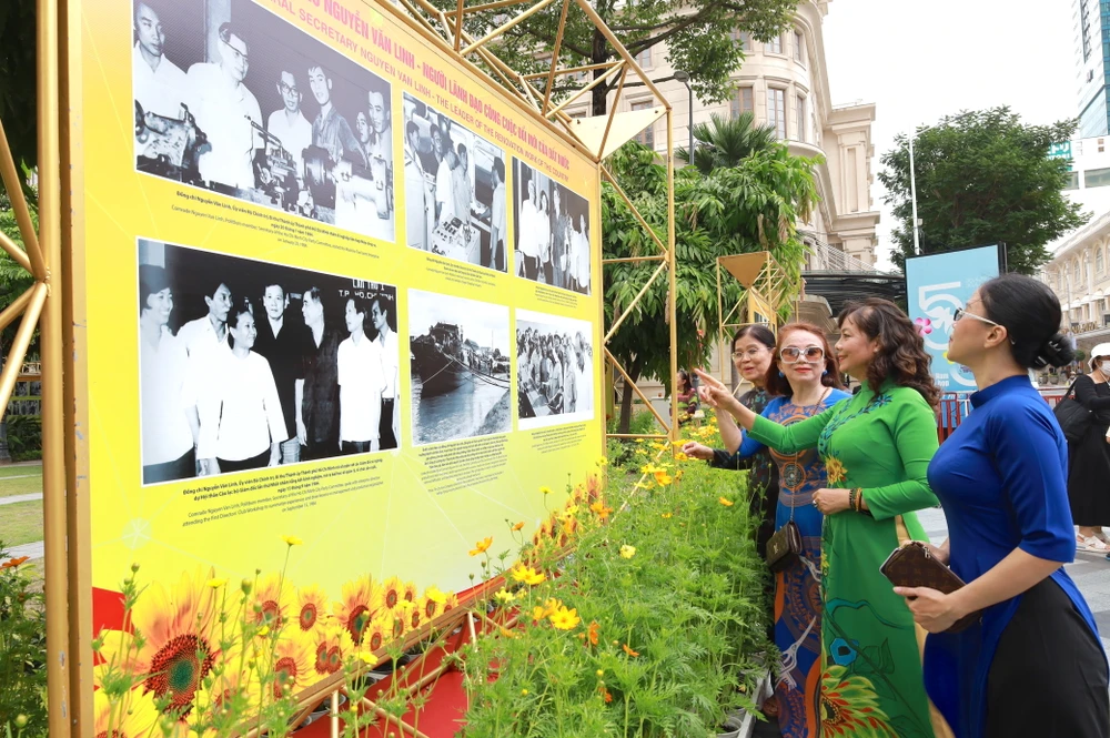 TP.HCM khai mạc triển lãm “Tổng Bí thư Nguyễn Văn Linh - Nhà lãnh đạo kiên định và sáng tạo của cách mạng Việt Nam”