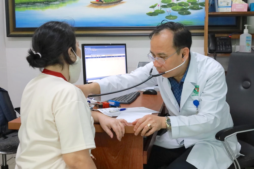 Khám sức khoẻ định kỳ: Cần trở thành thói quen